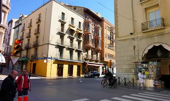  En las "Cuatro esquinas" de Huesca 